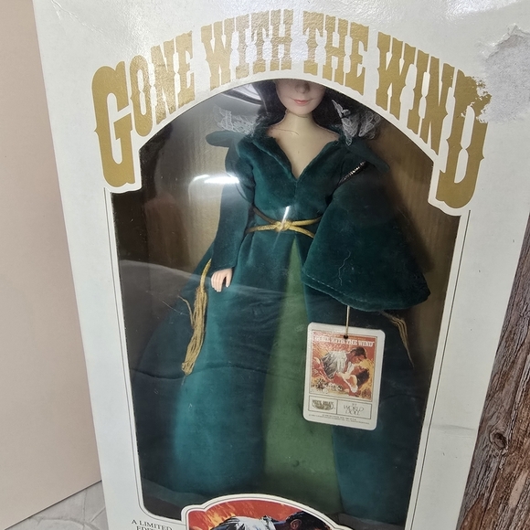 World Doll Other - Gone with the Wind Doll in Green Dress